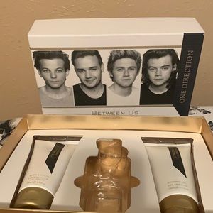 One Direction Between Us Body Lotion and Shower Gel Never Used (Box Included)